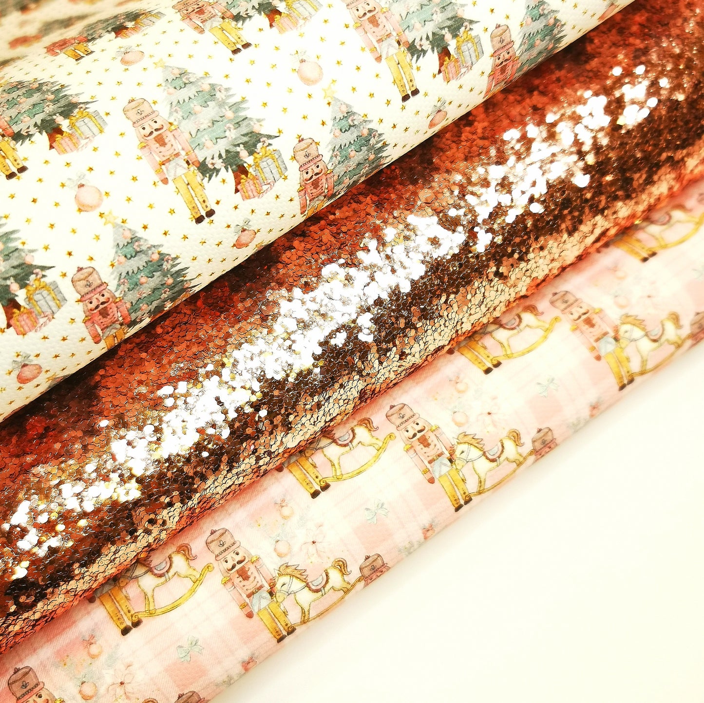 Fiver Rose Nutcracker Christmas Set Canvas