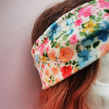 Load image into Gallery viewer, Floral Dreams Velvet Headwrap
