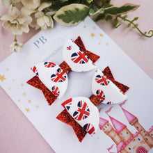 Load image into Gallery viewer, Set of 2 union jack small bows
